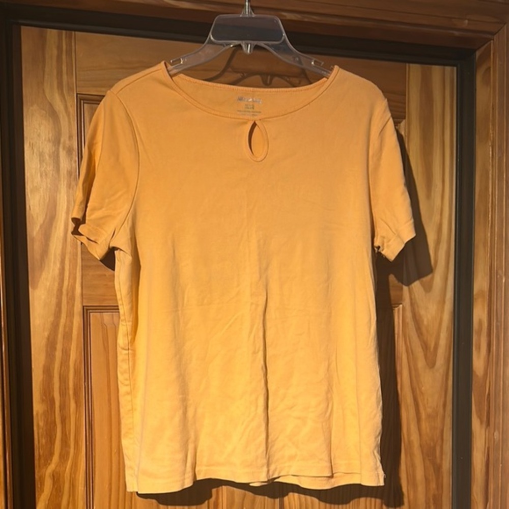 White Stag Gold Casual Tee Short Sleeve